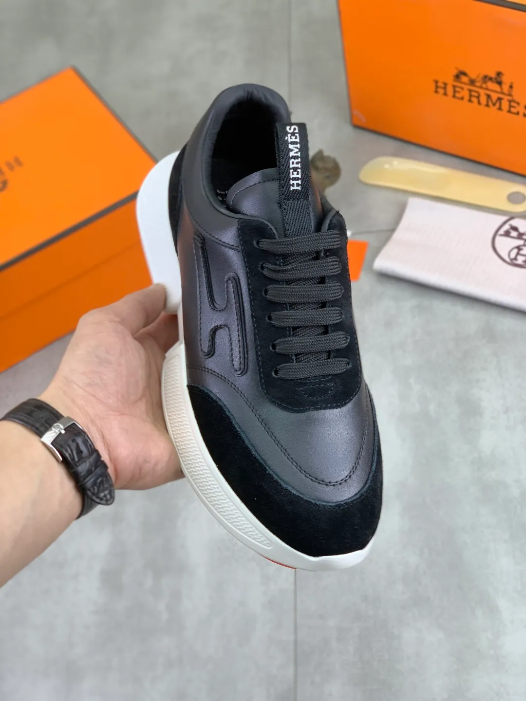Men's shoes 💰P460 new style [HERMES] Hermès - High-end quality original order - Upper: 🔝 Napa calfskin, sewn brand 'H' totem - Inner: water-dyed cowhide - Outsole: ultra-light TPU foam; molded outsole - Ultra-high quality control·Fine workmanship: highlighted (high-end·luxury·grade) -Size: 38-44 (45 can be customized)·
